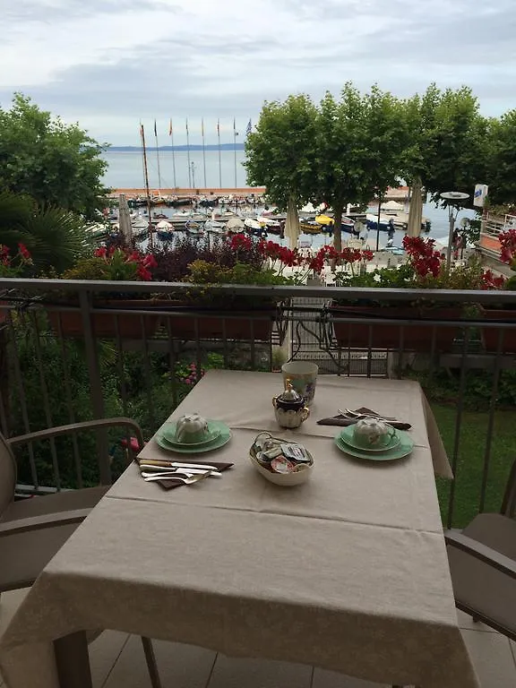 B&B Villa Dall'Agnola Garda  3*, Garda (Verona)